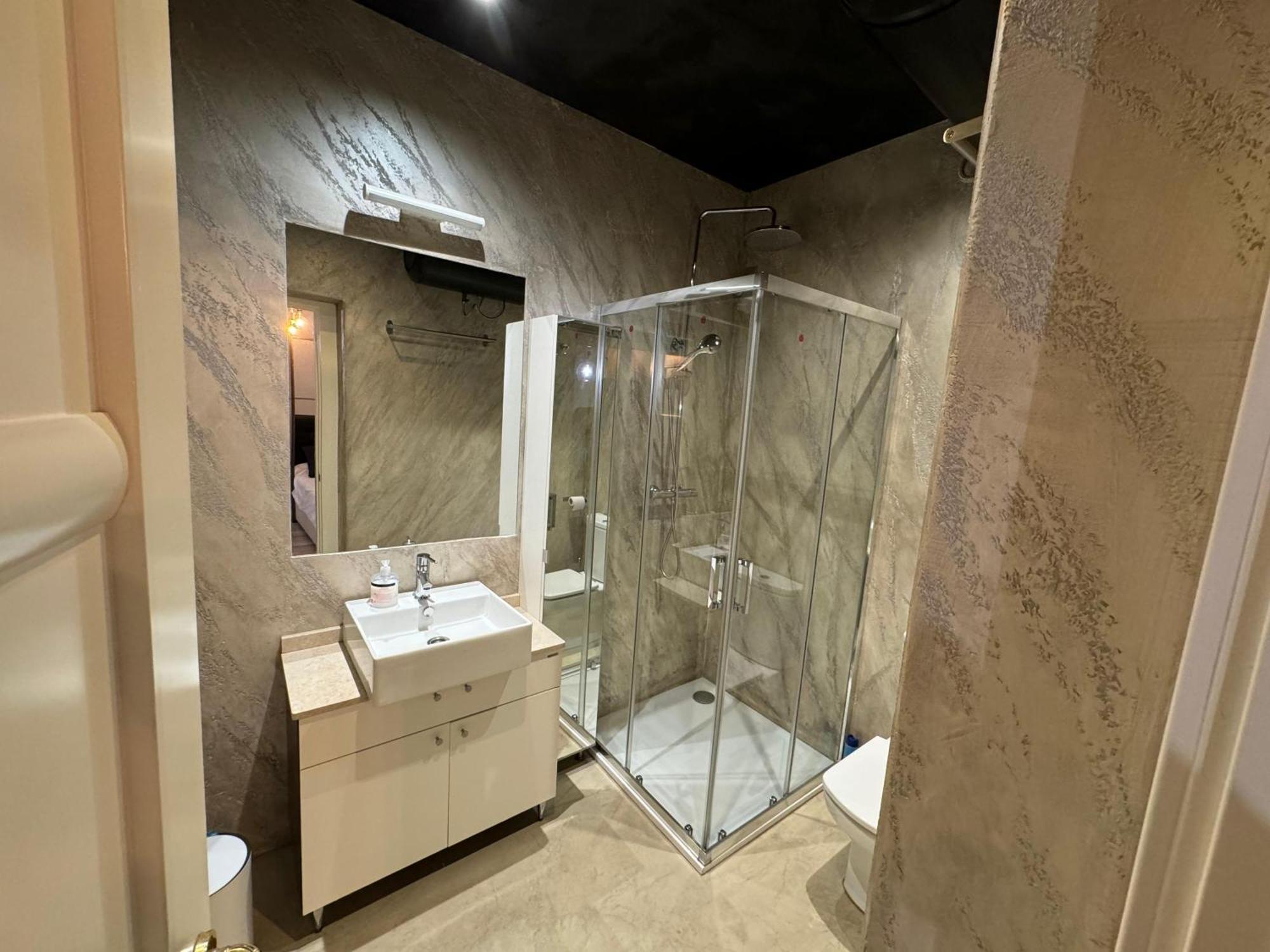 Ama Madrid Santa Ana Apartment Екстериор снимка