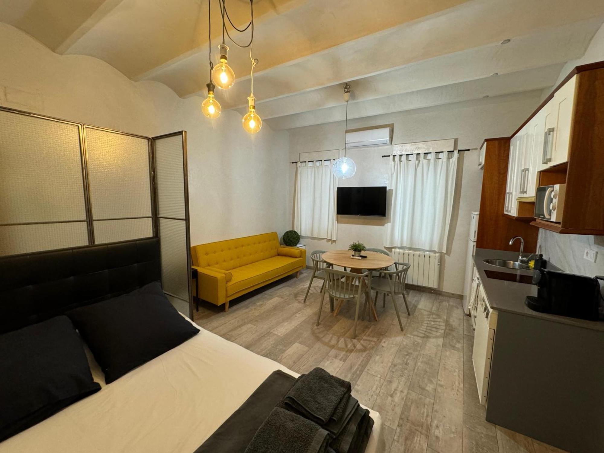 Ama Madrid Santa Ana Apartment Екстериор снимка
