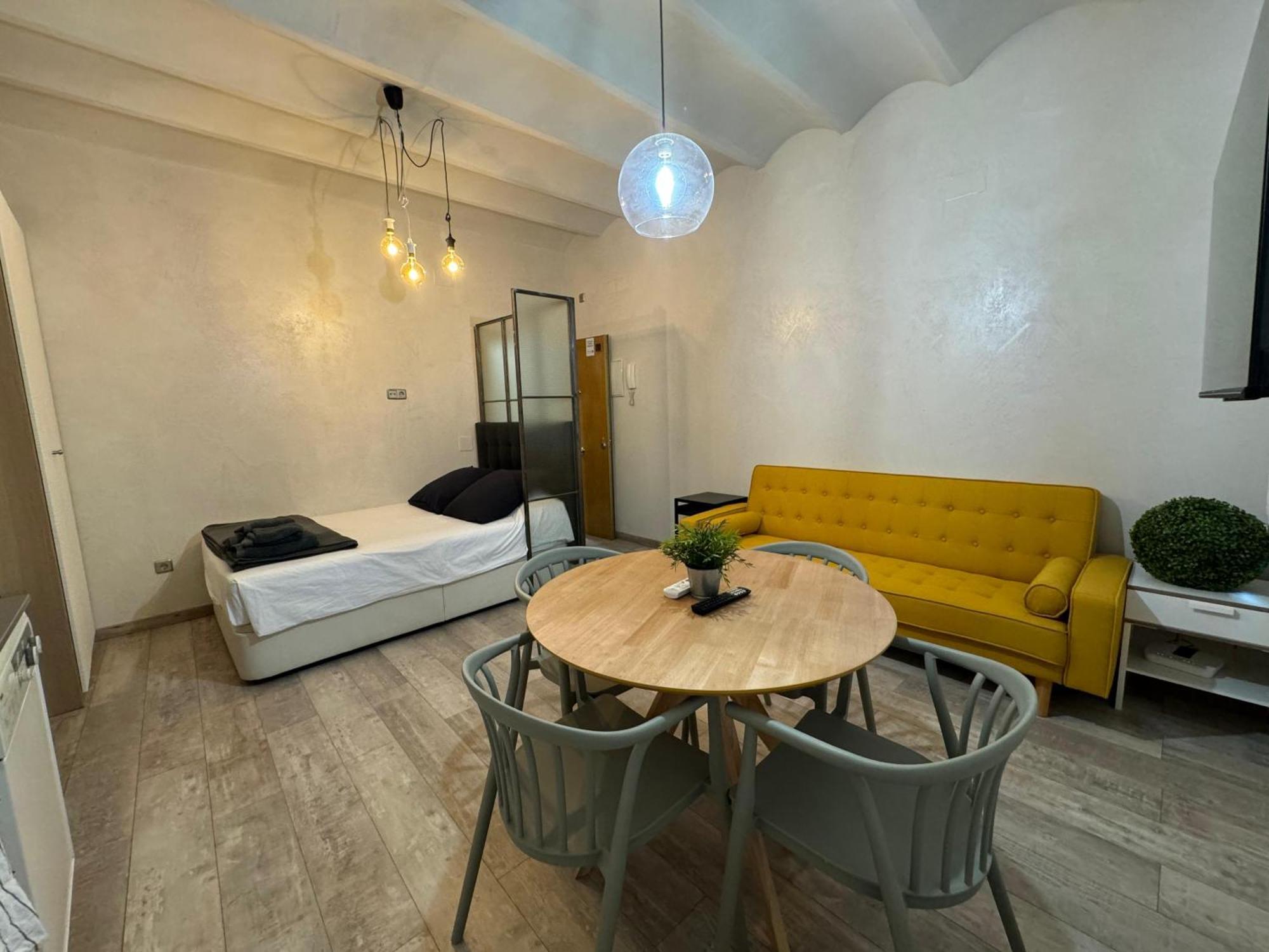 Ama Madrid Santa Ana Apartment Екстериор снимка